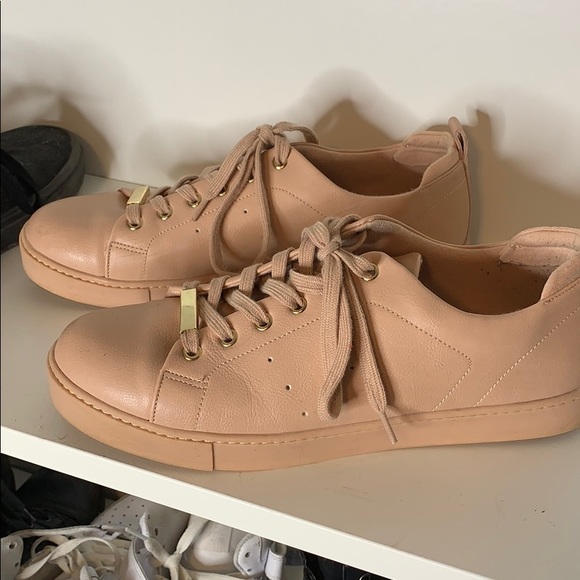 pink sneakers - Picture 2 of 3